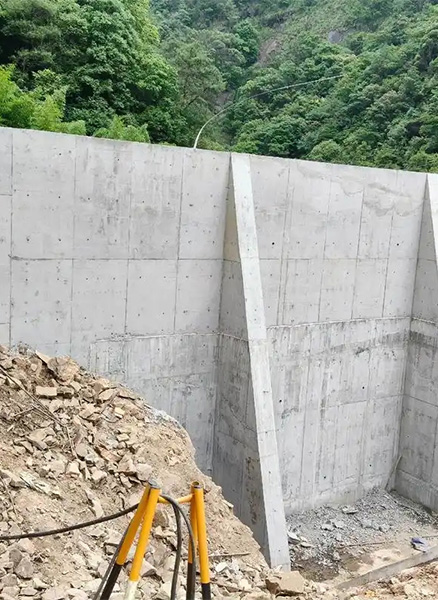 巢湖含山县重力式挡土墙